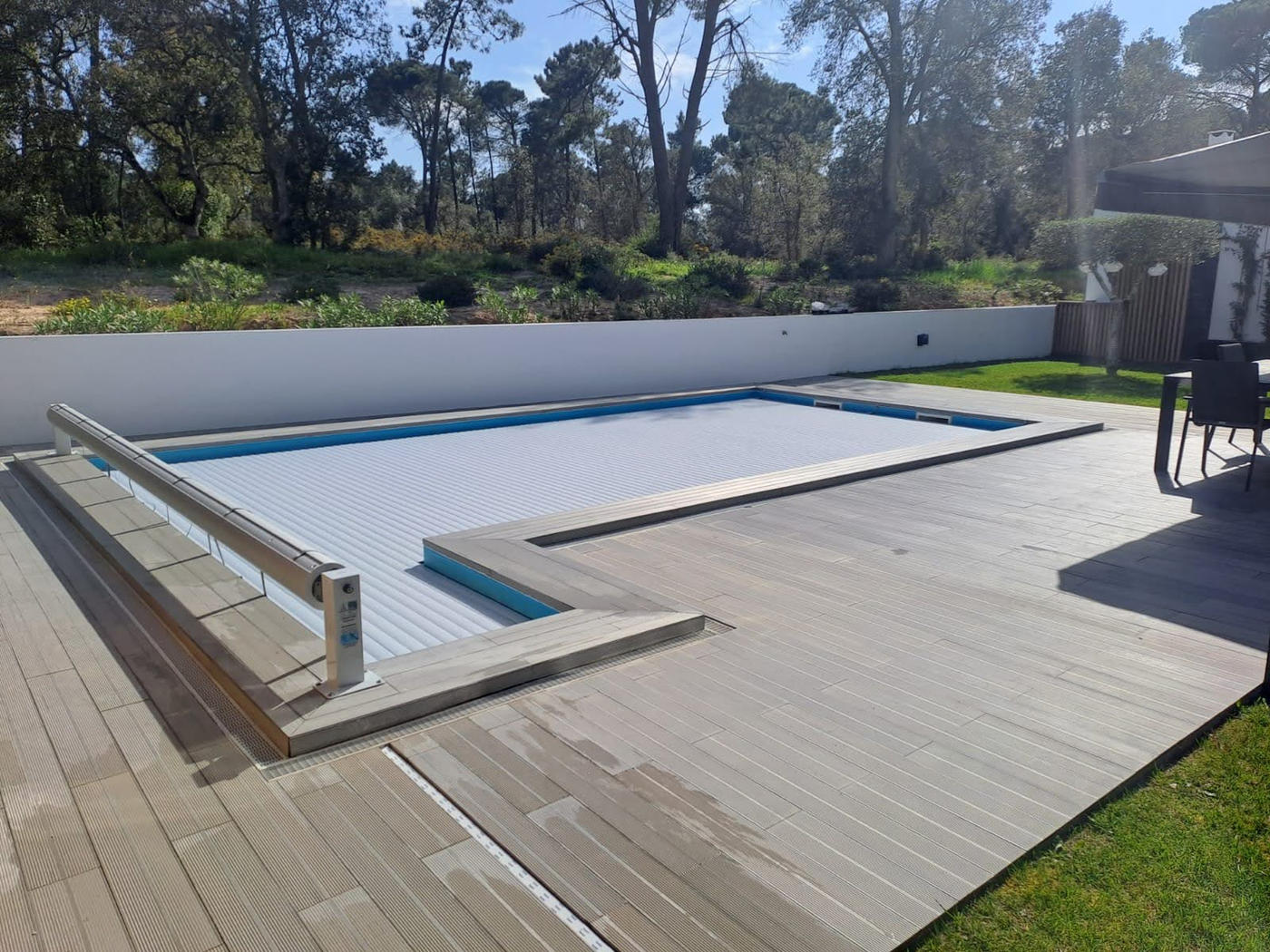 Cobertura de piscina instalada pela CPLM