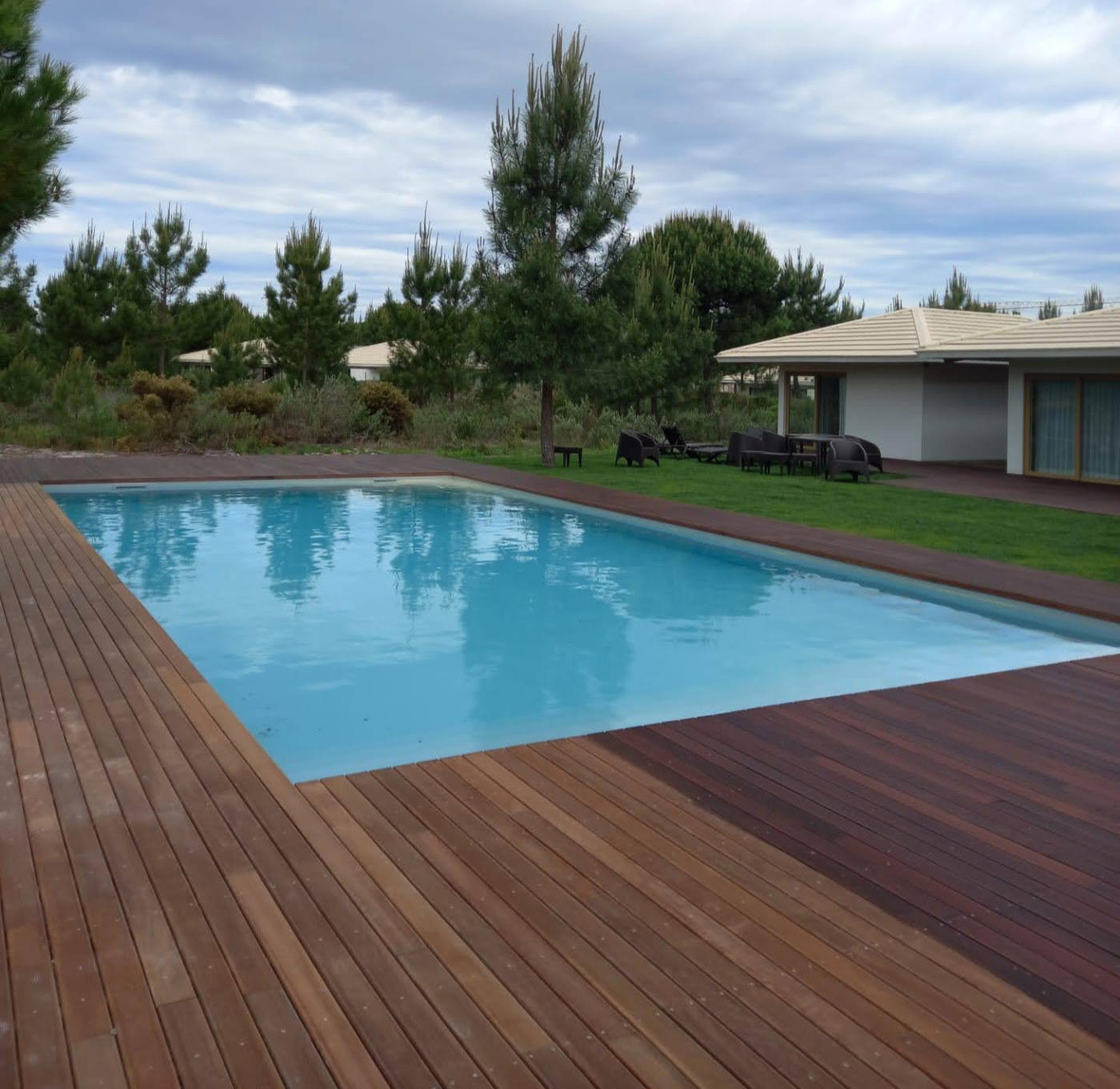 Piscina construída ou renovada pela CPLM