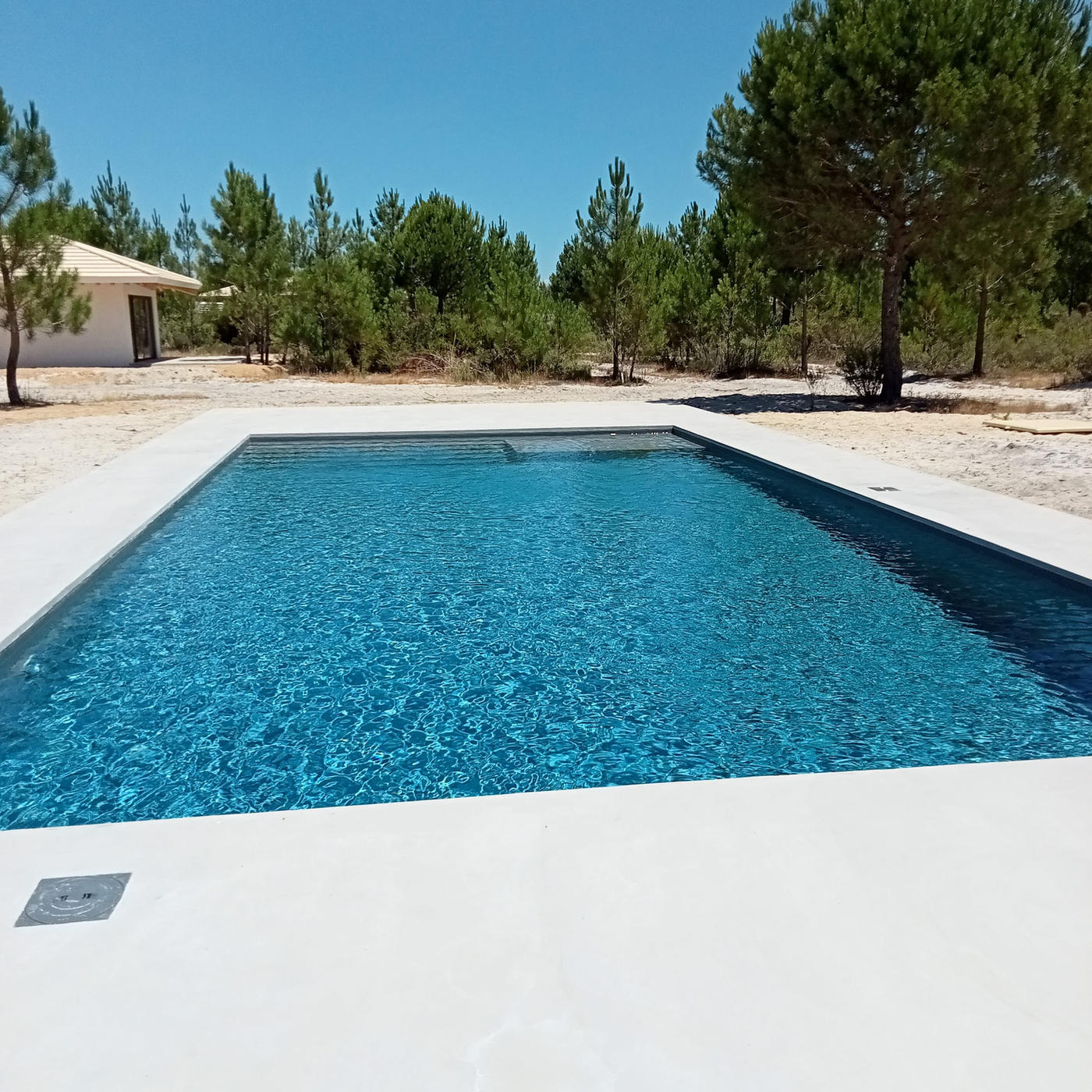 Piscina com tela Cinza